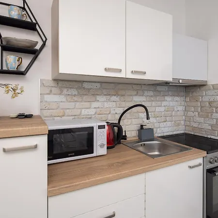 Boja Nel Blu Stanici